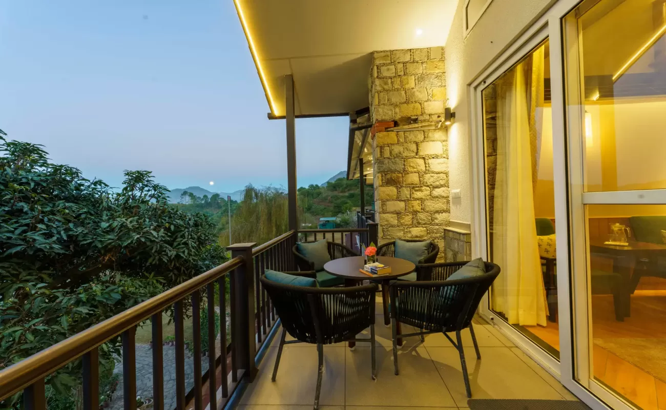 Pinewood Duplex Suite